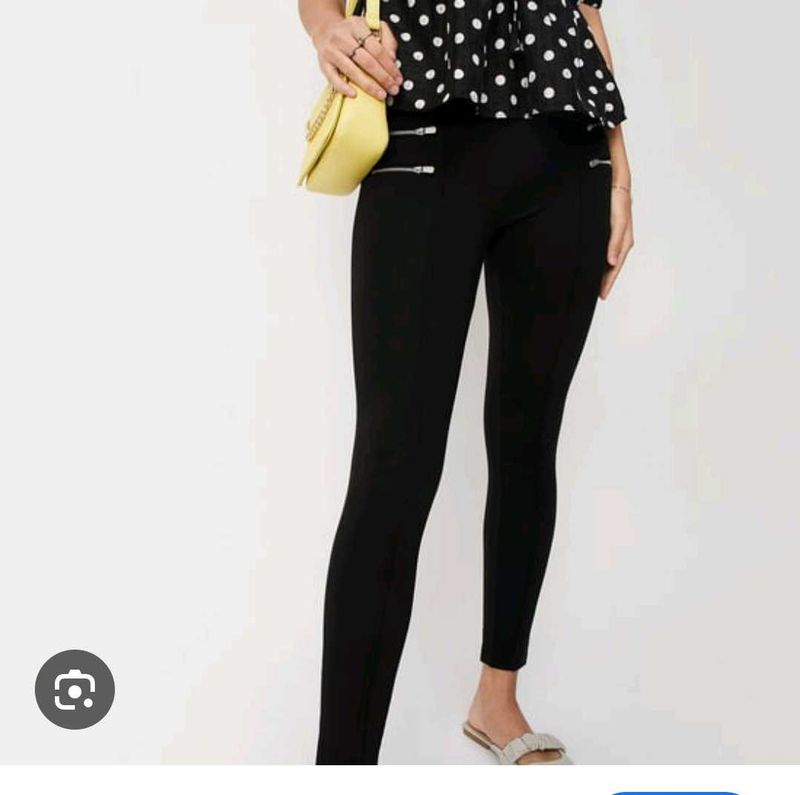 Chic Black Leggings