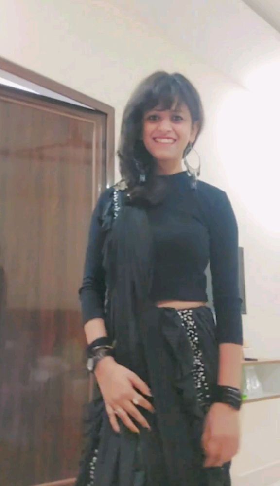 Women's Black Saree without Blouse and Peticoat