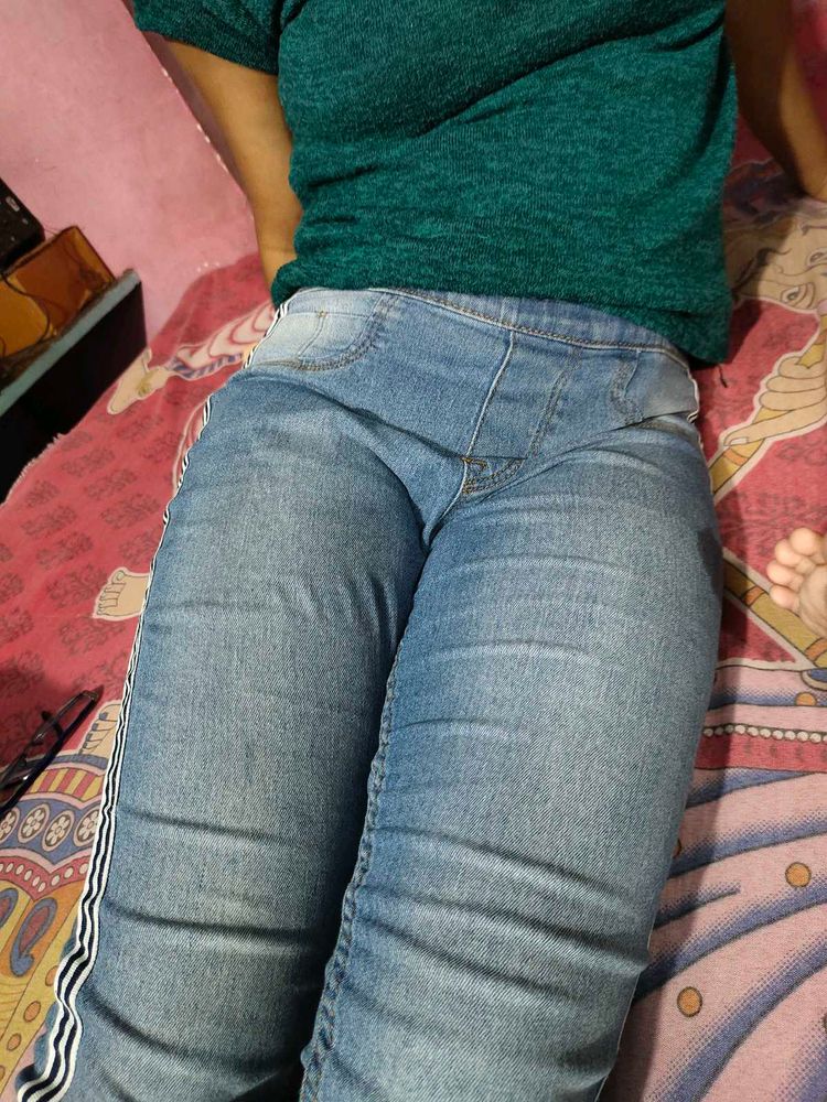 Comfortable Blue Denim Jeans