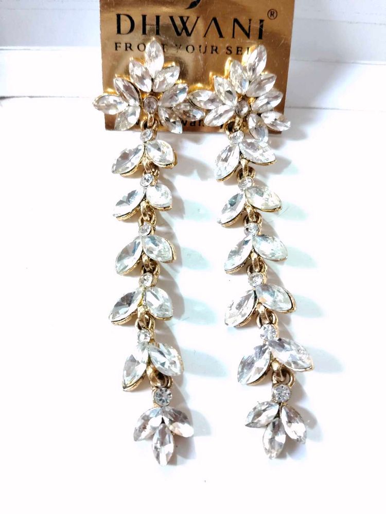 Elegant Crystal Drop Earrings