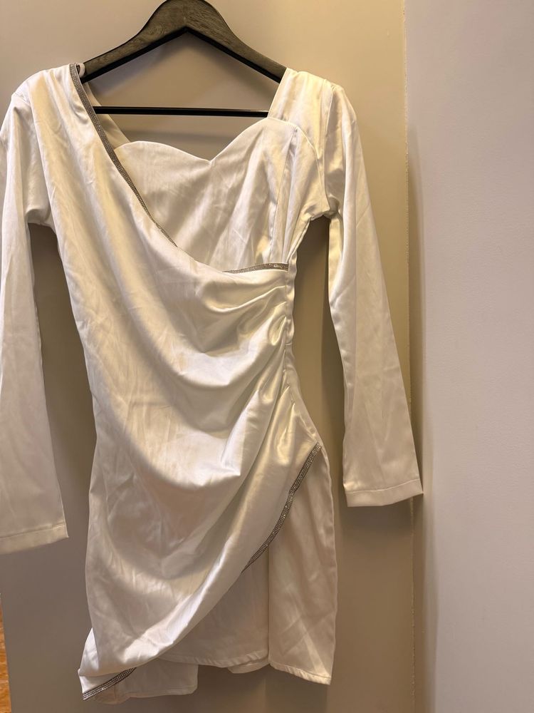 White Wrap Mini Dress🤍
