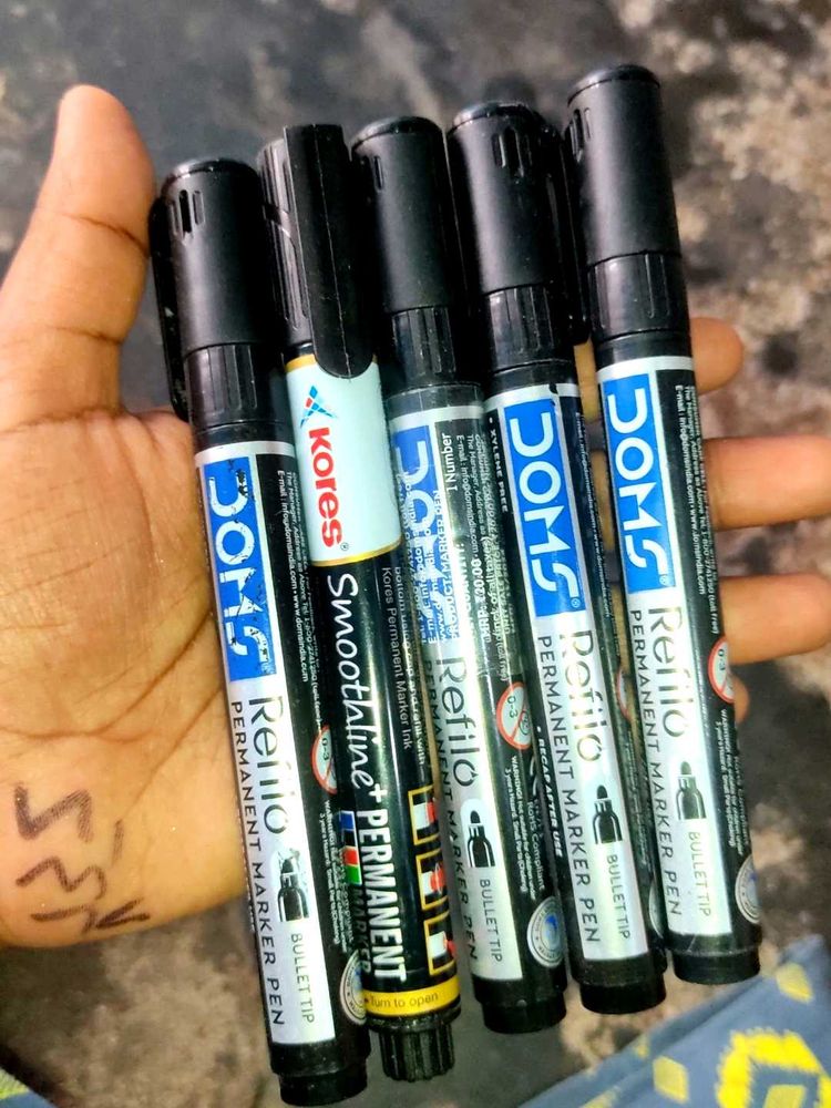 DOMS Permanent Marker Pens (Set of 6)