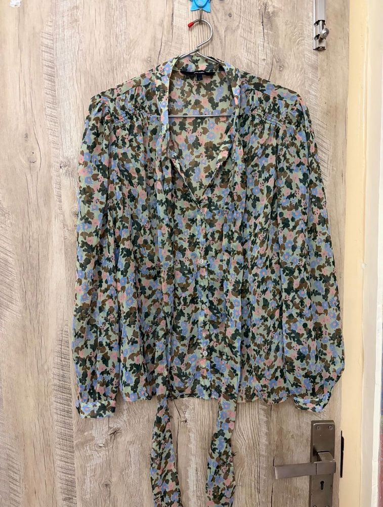 Chic Floral Print Sheer Blouse with Tie