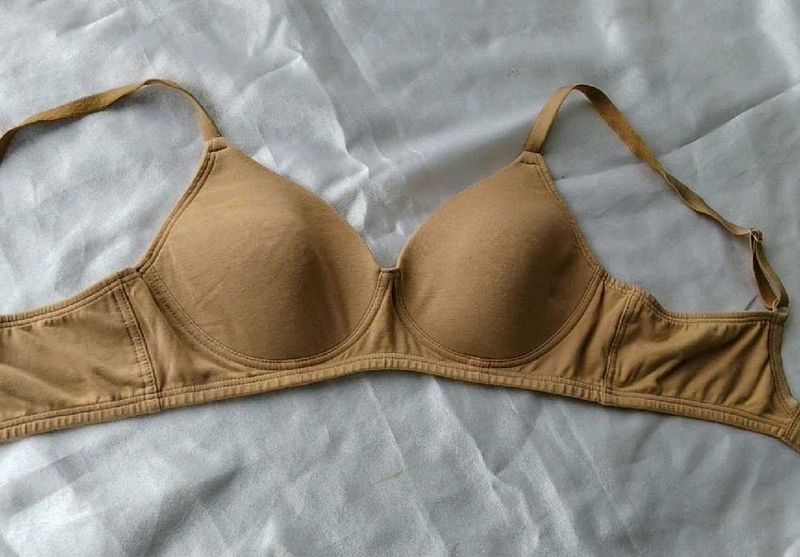 brand new (Amante)Comfortable Everyday Bra