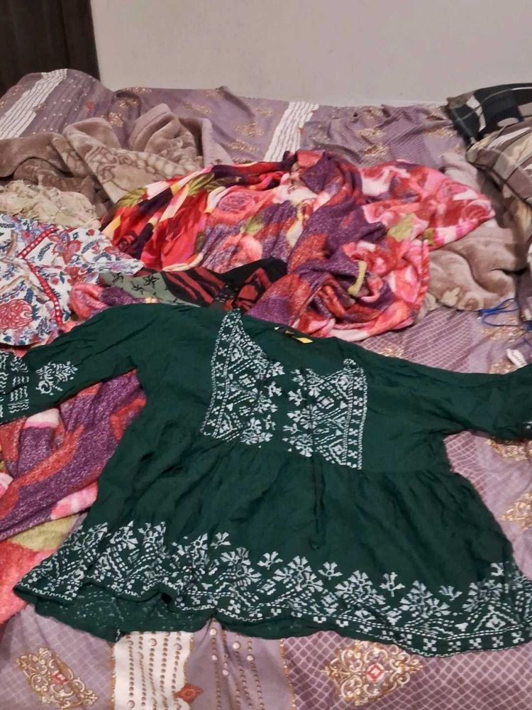 Green Embroidered Kurta