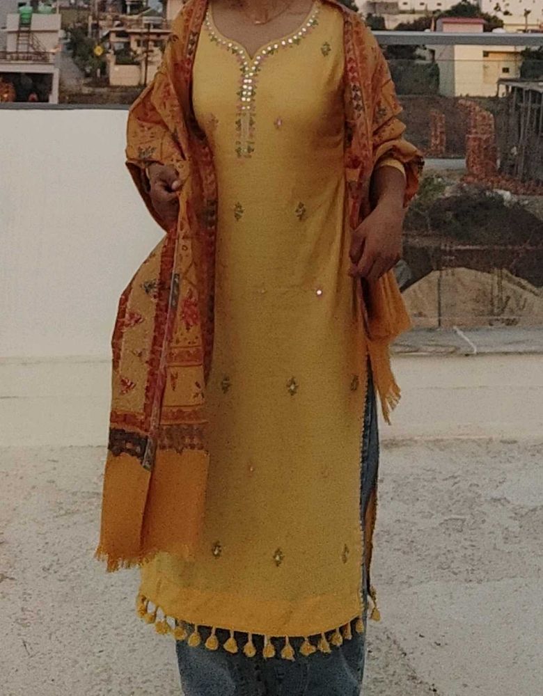 yellow kurti