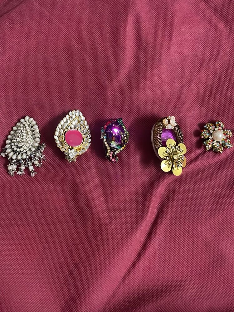 Vintage Brooch Collections(saree Pins)