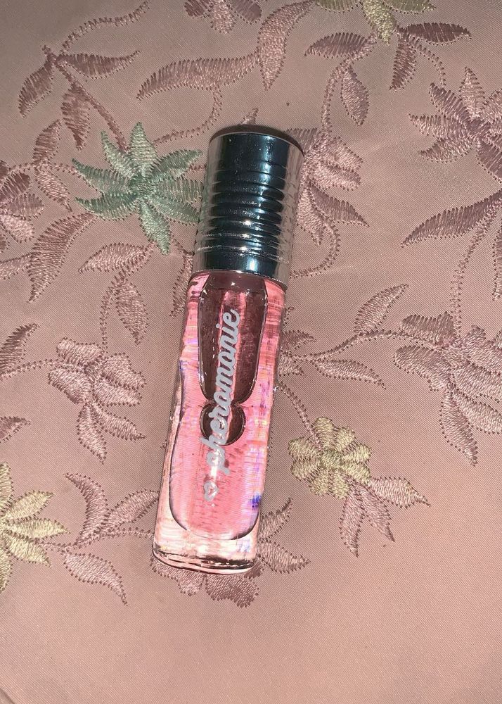 seductive pheromone Perfume rollon ,10 ML, Branded