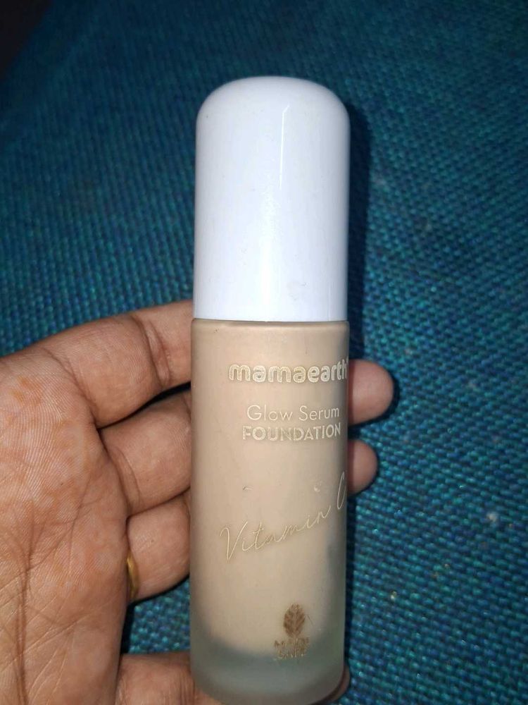 Mamaearth Glow Serum Foundation