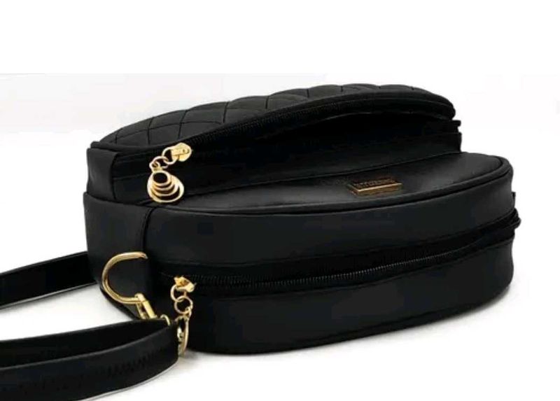 Chic Quilted Black Crossbody Bag