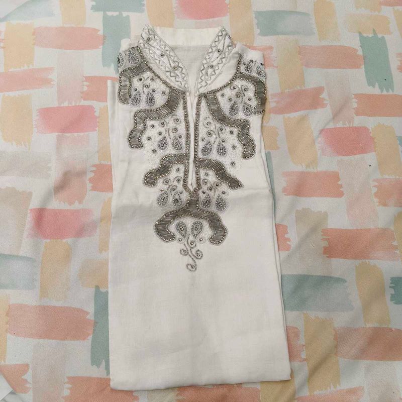 Embellished White Kurta and pent