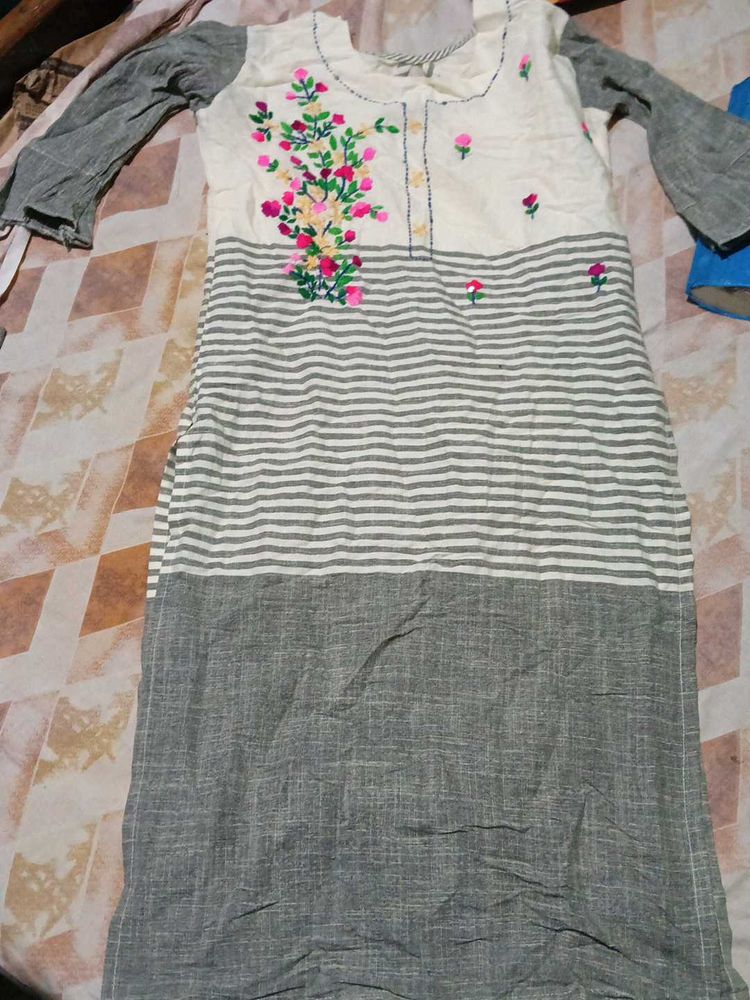 Embroidered Kurta