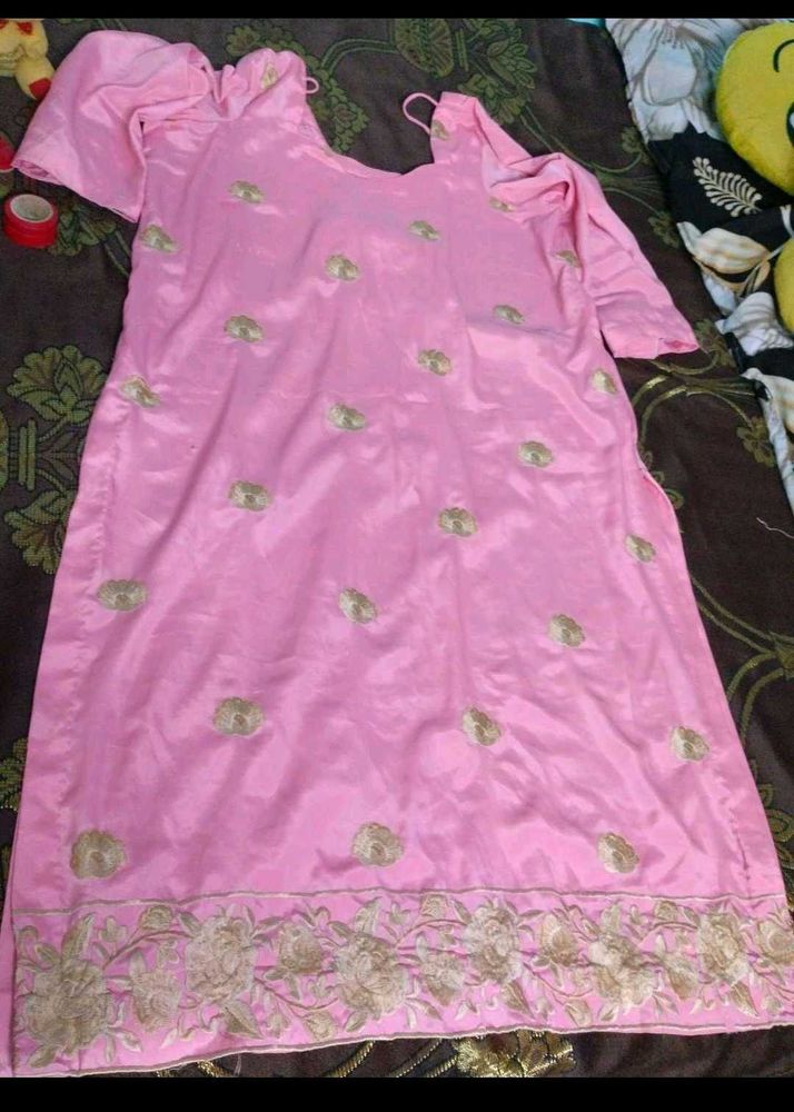 two suits at pink and black buy one get on