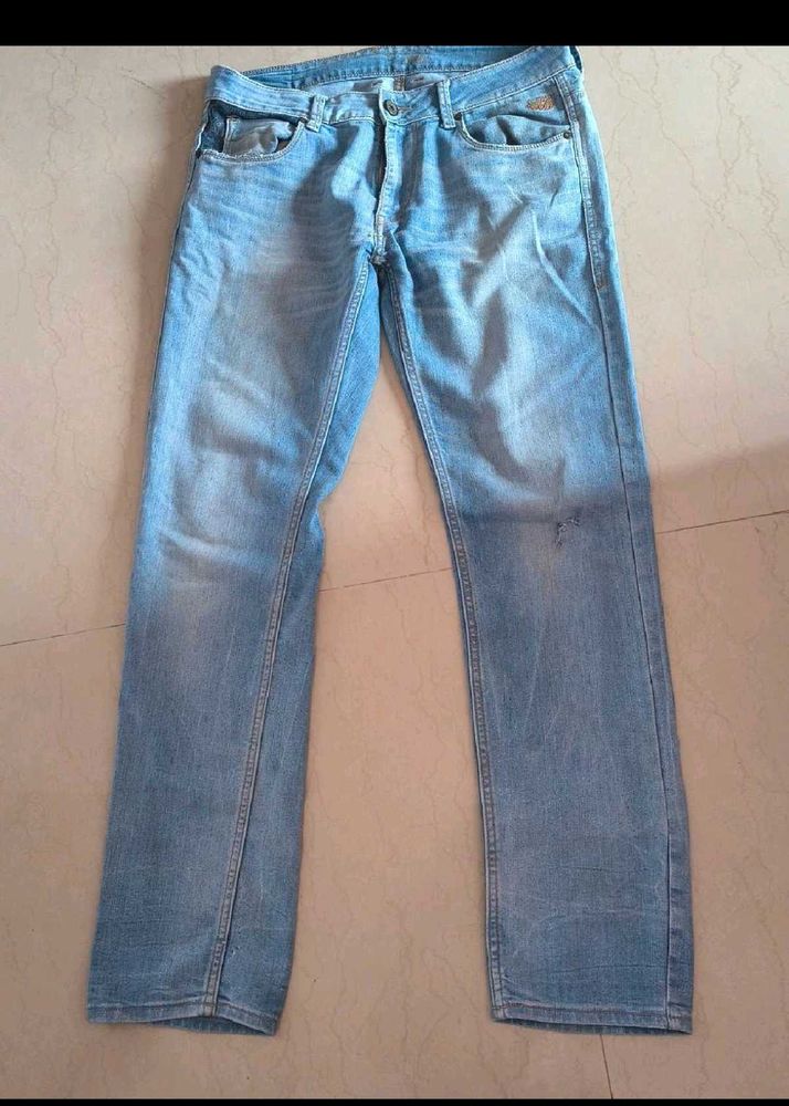 Men's Light Wash Denim Jeans