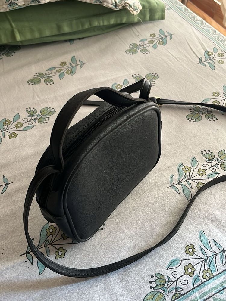 Chic Black Mini Handbag