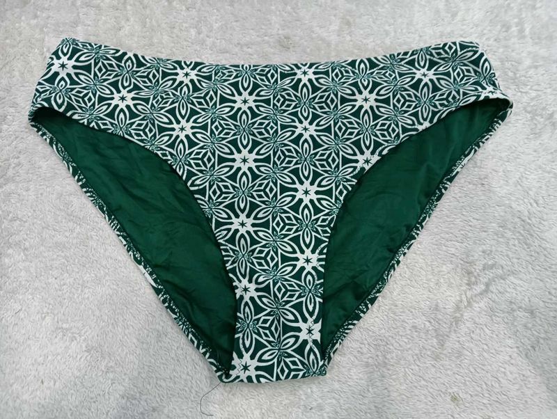 Green &amp; White🥰 Patterned Bikini Bottoms