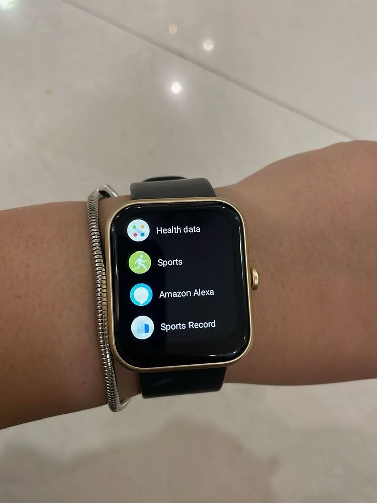 Smartwatch with Health &amp; Sports Tracking