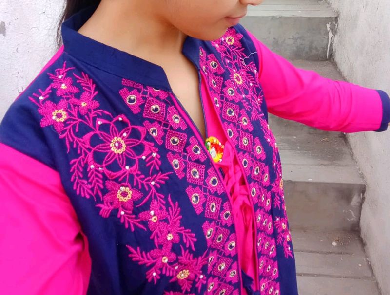 Limited Offer !! Beautiful Pink Kurta Attached Shrug