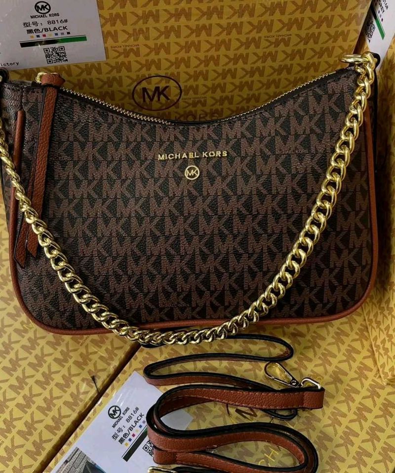 Micheal kors Jet set slingbags
