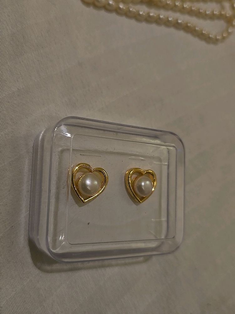 100% Original Pearl Ear Stud🦪