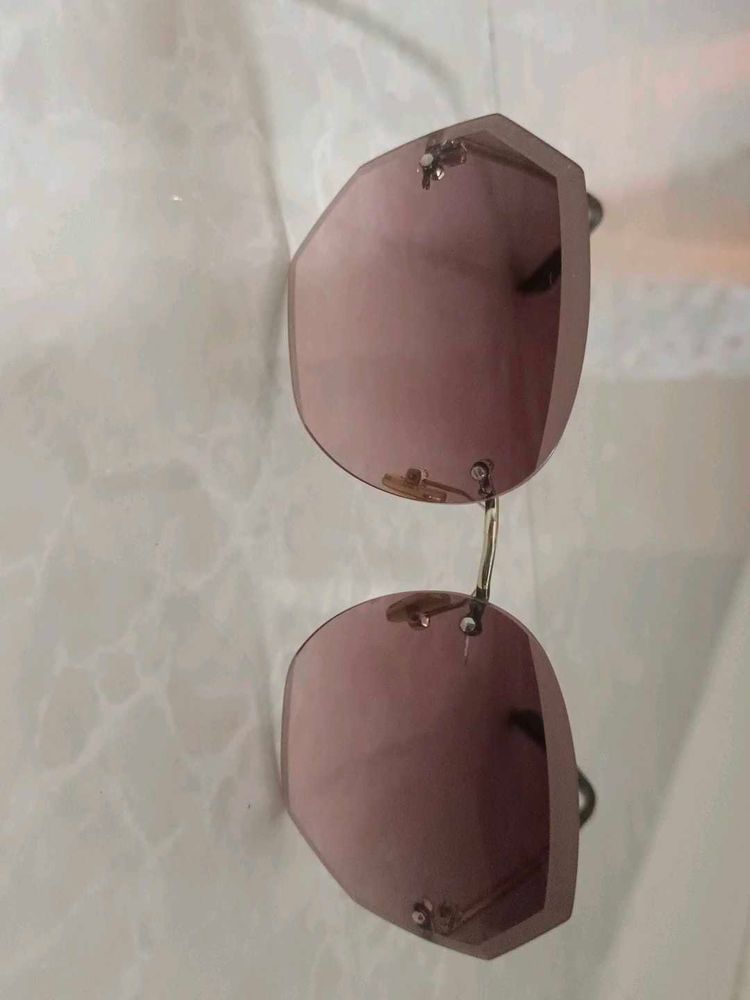 Chic Faceted Lens Sunglasses