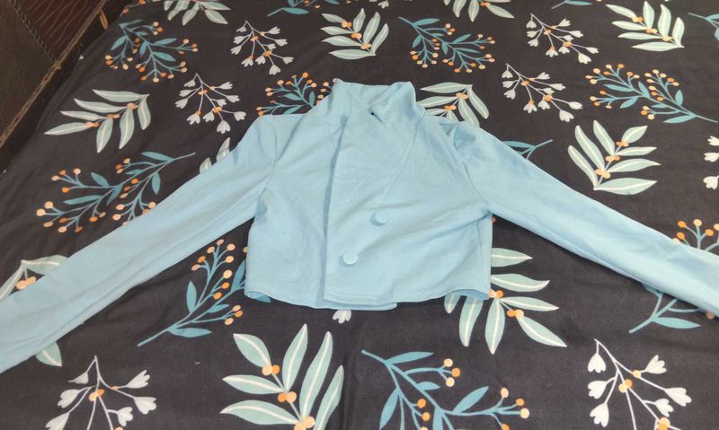 Chic Light Blue Cropped Jacket