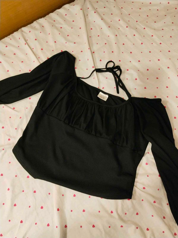 Black Off-Shoulder Long Sleeve Top