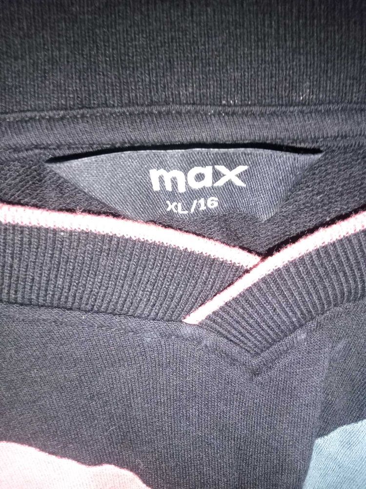 WOMEN TOP