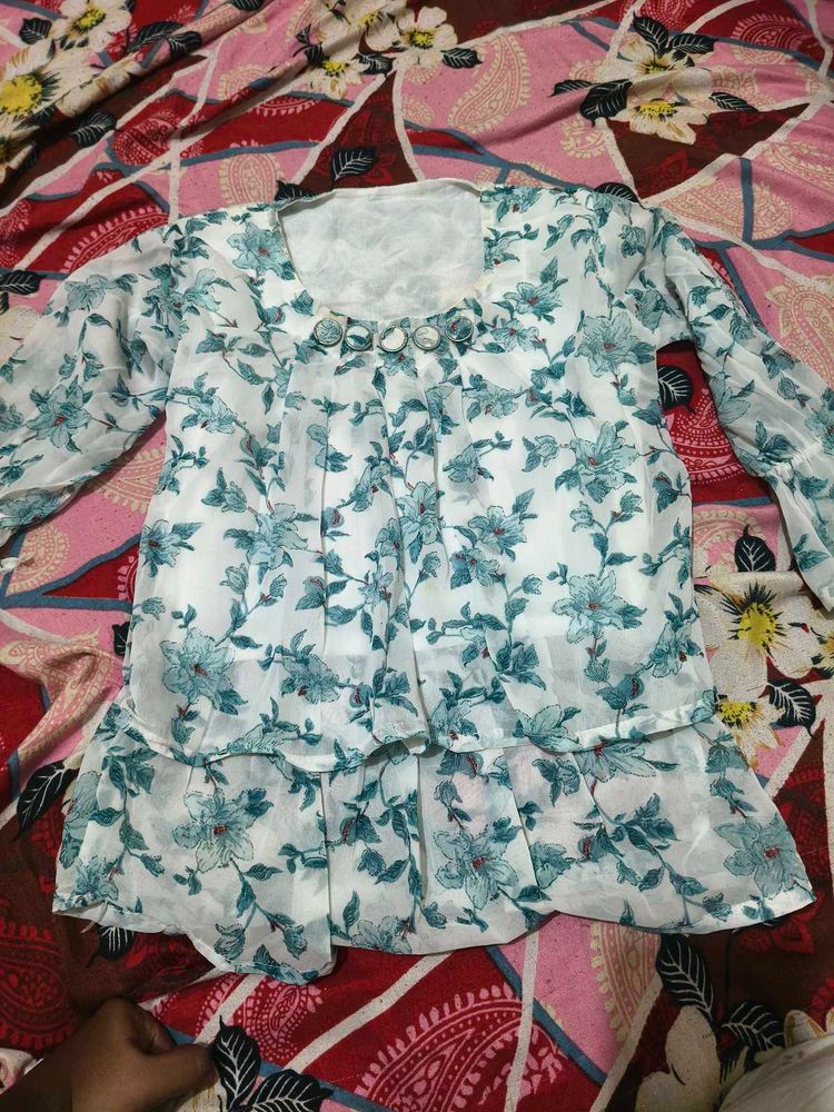 Chic Floral Print Blouse