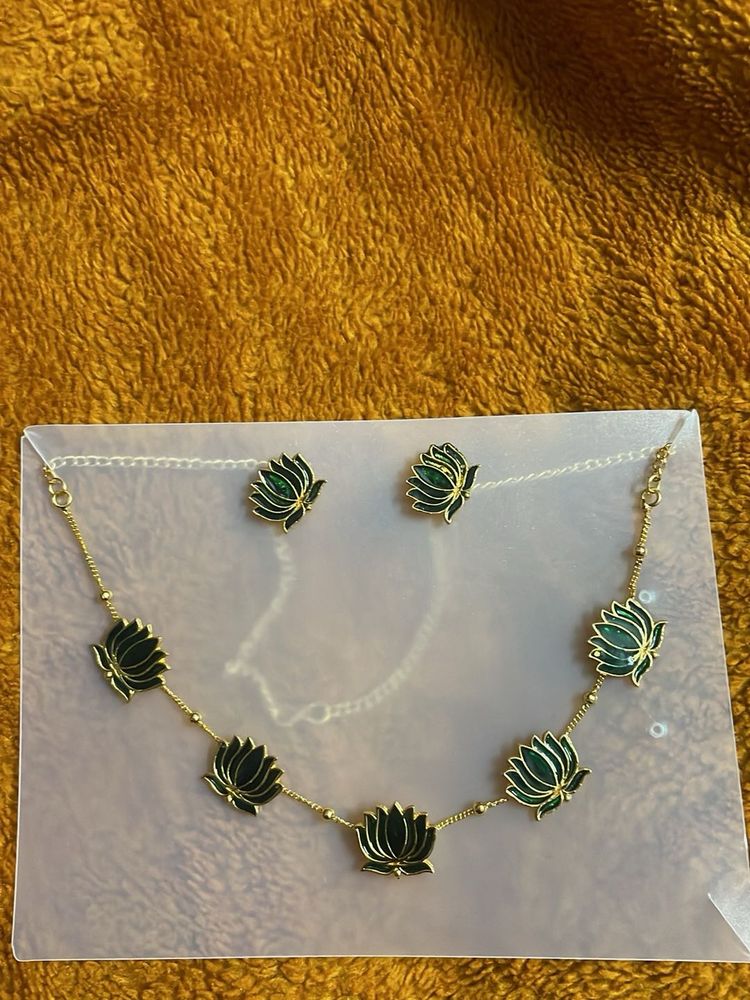 Lotus Necklace &amp; Earring Set