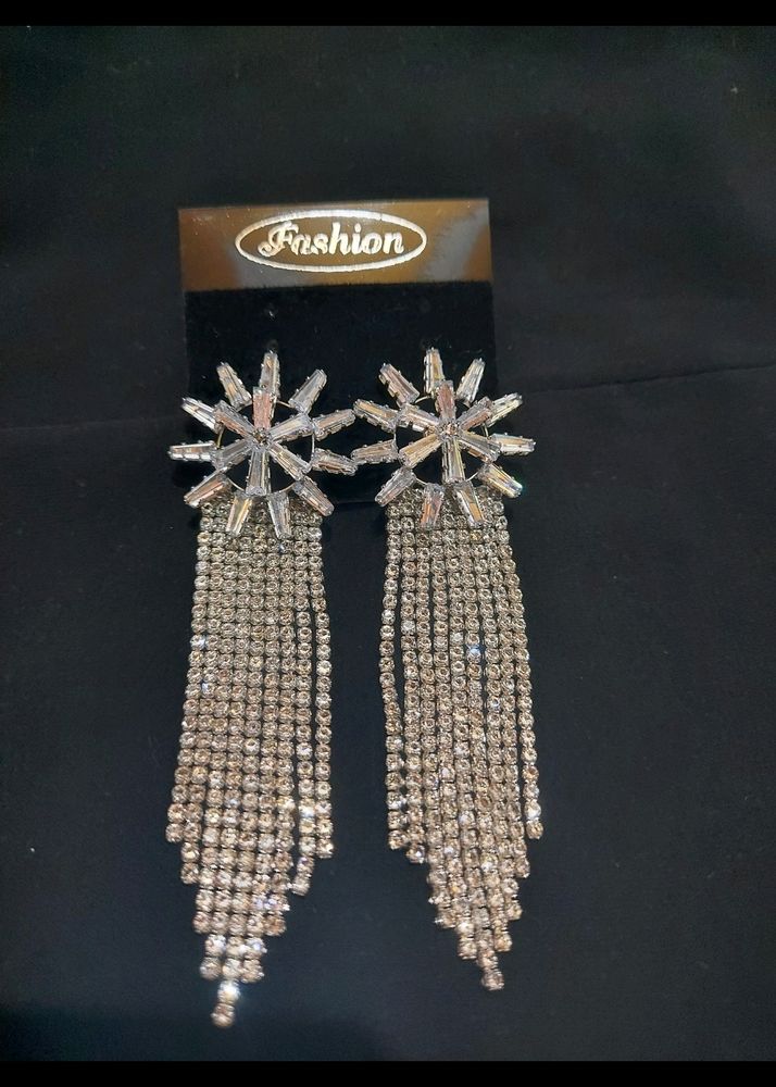 Beautiful Earrings Only At Rs 149
