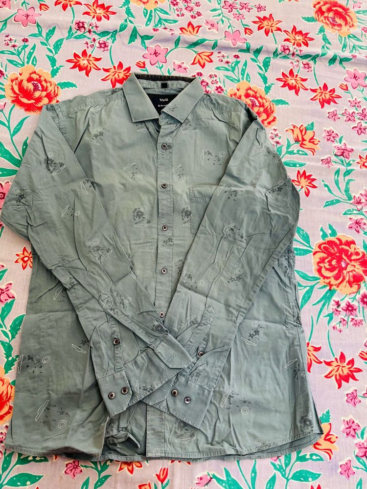 Men's  like new Casual Shirt