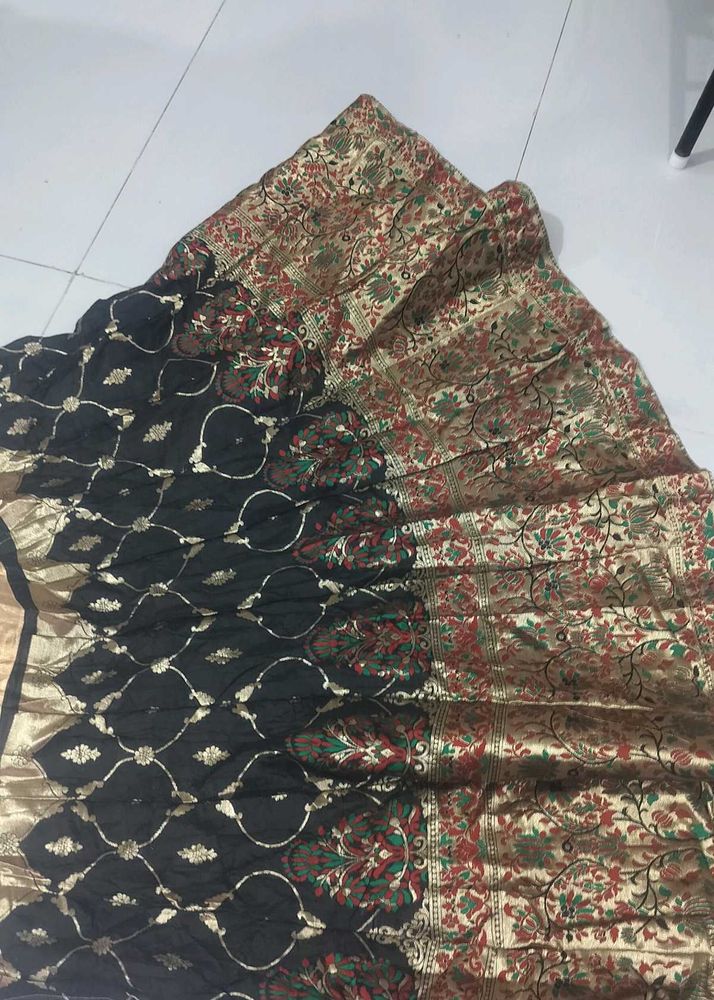 Black &amp; Gold lehenga