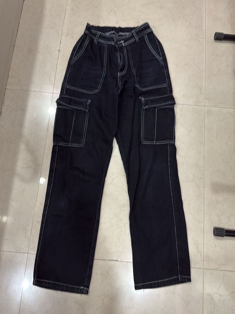 Black casual cargo pants