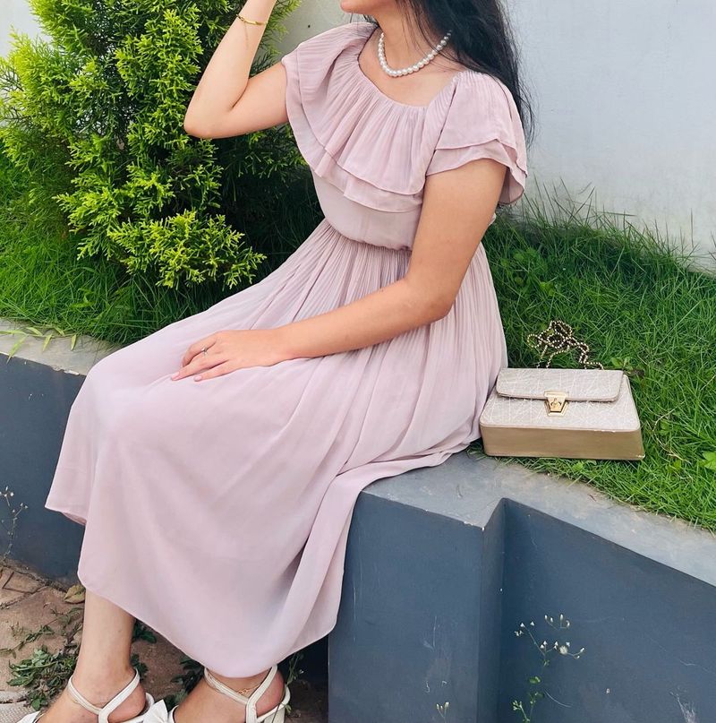Elegant Midi Dress