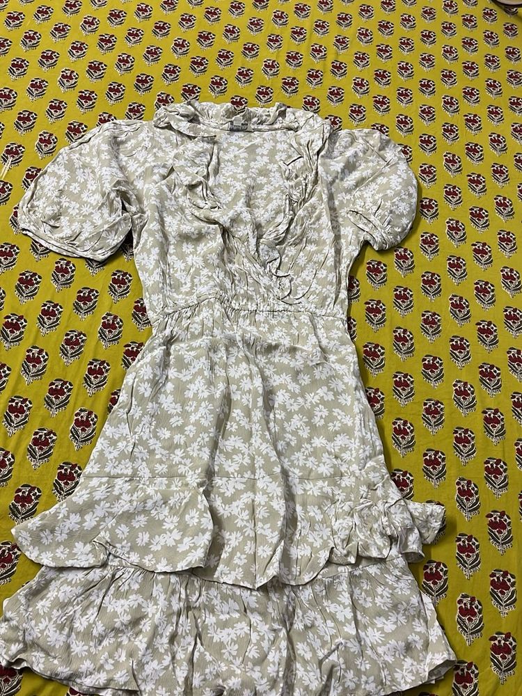 Chic Floral Print Tiered Dress