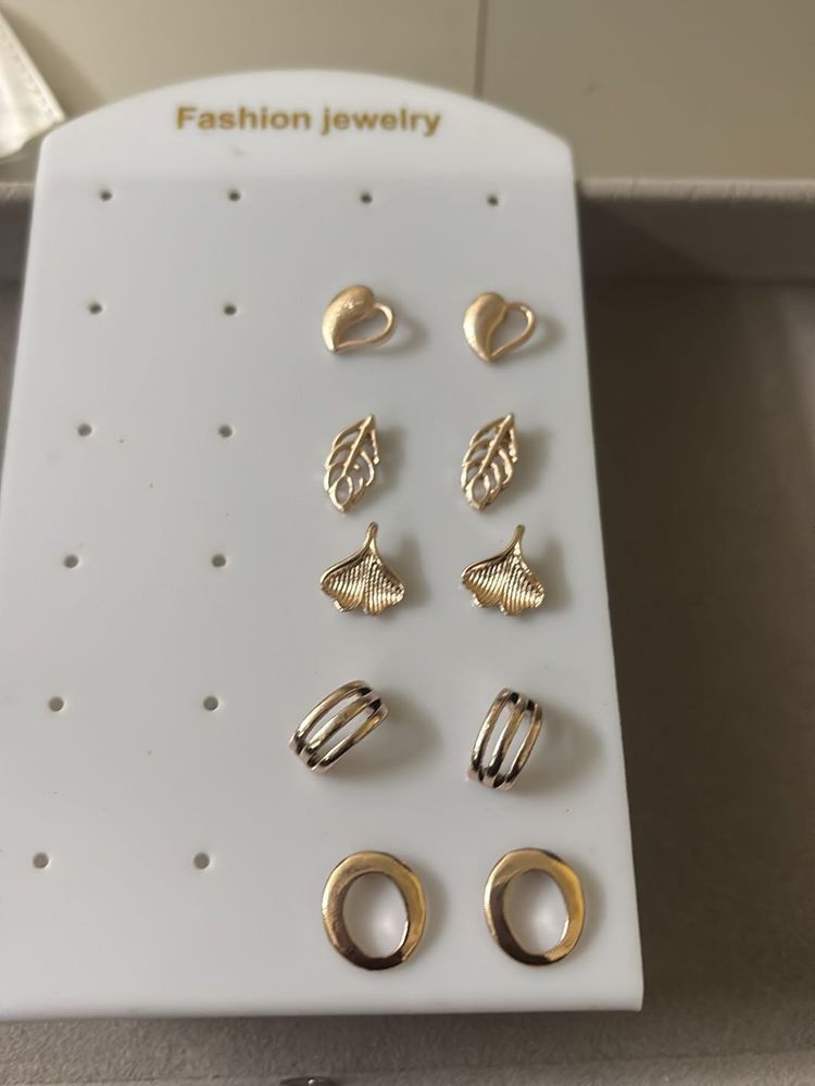 Assorted Stud Earrings Set