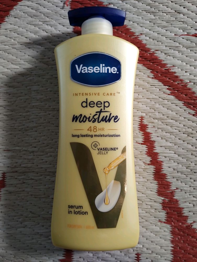 Vaseline Moisturizer