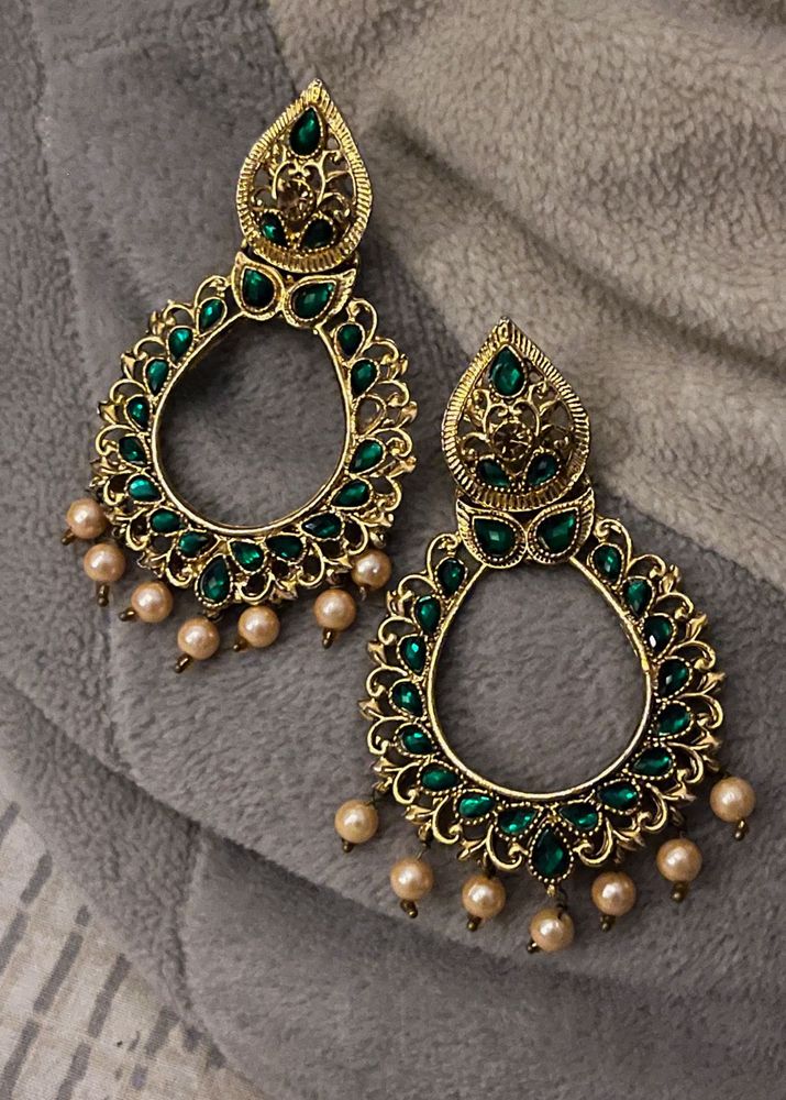 Elegant Green Stone Jhumka Earrings