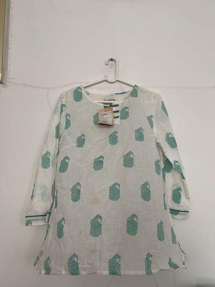 Stylish White Kurta with Green Print