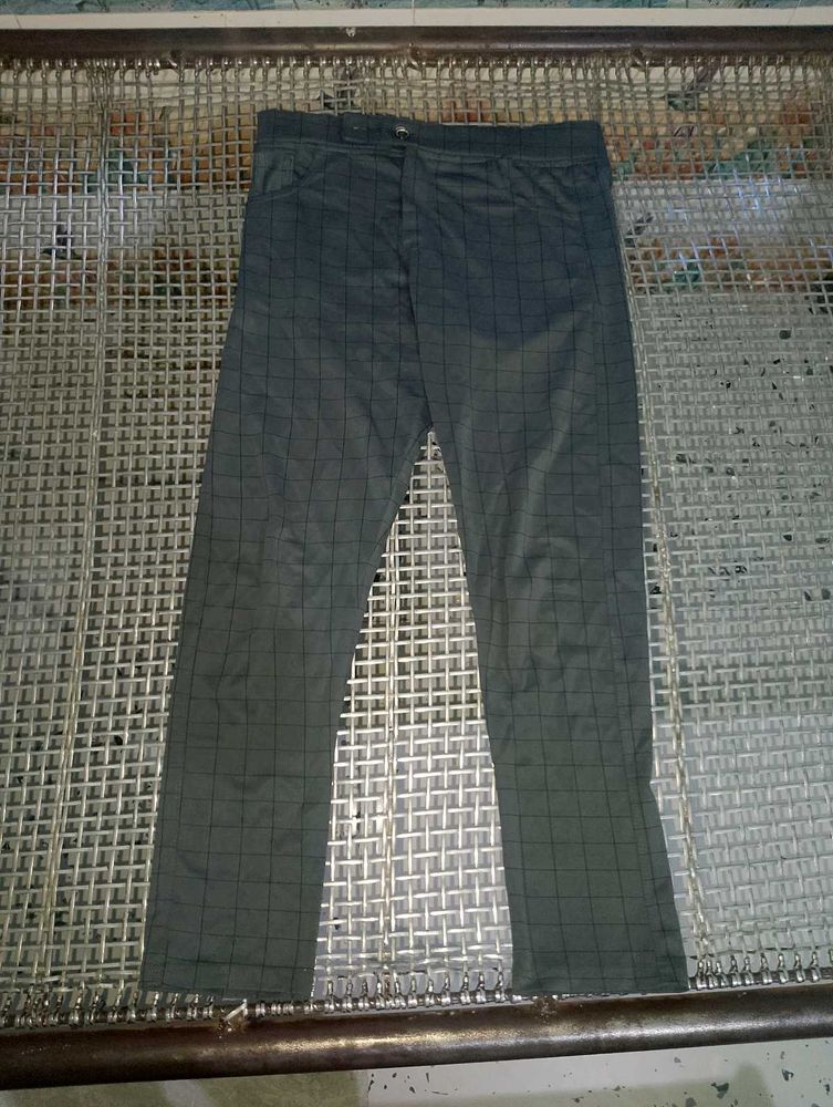 Men's Checkered Trousers