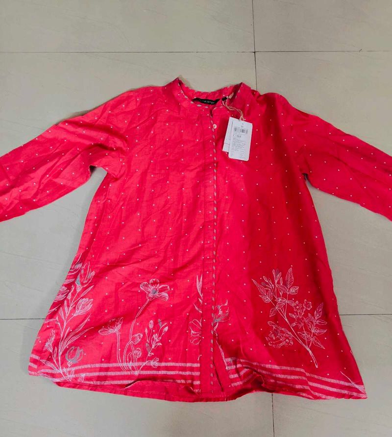 Melange Very Beautiful Floral Tunic With Tag
