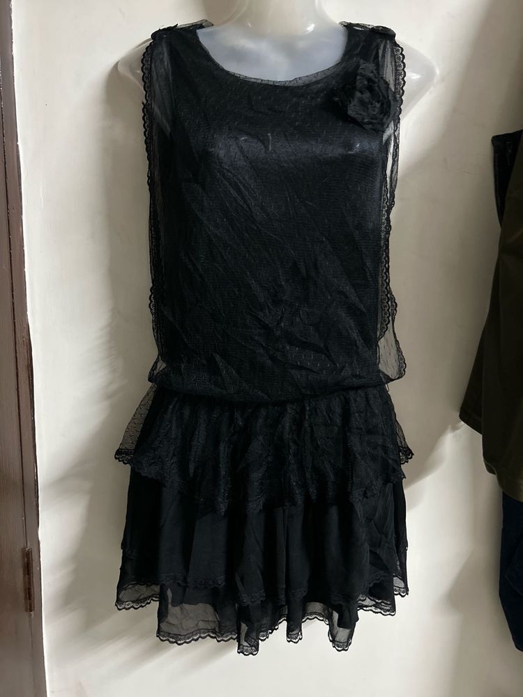 Chic Black Lace Dress