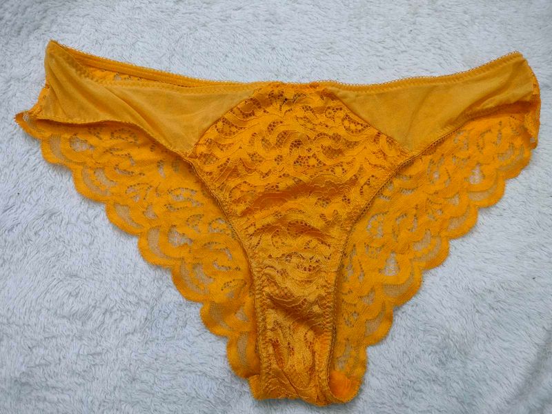 Yellow Lace Hipster Panties 💚