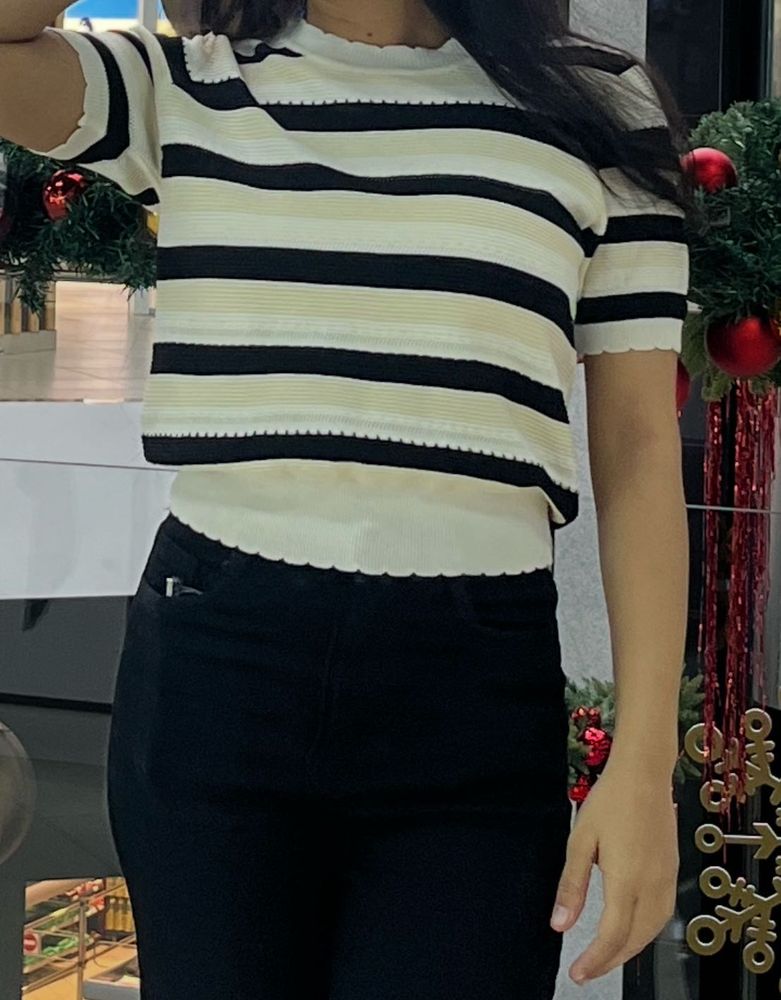 Striped Cropped Knit Top