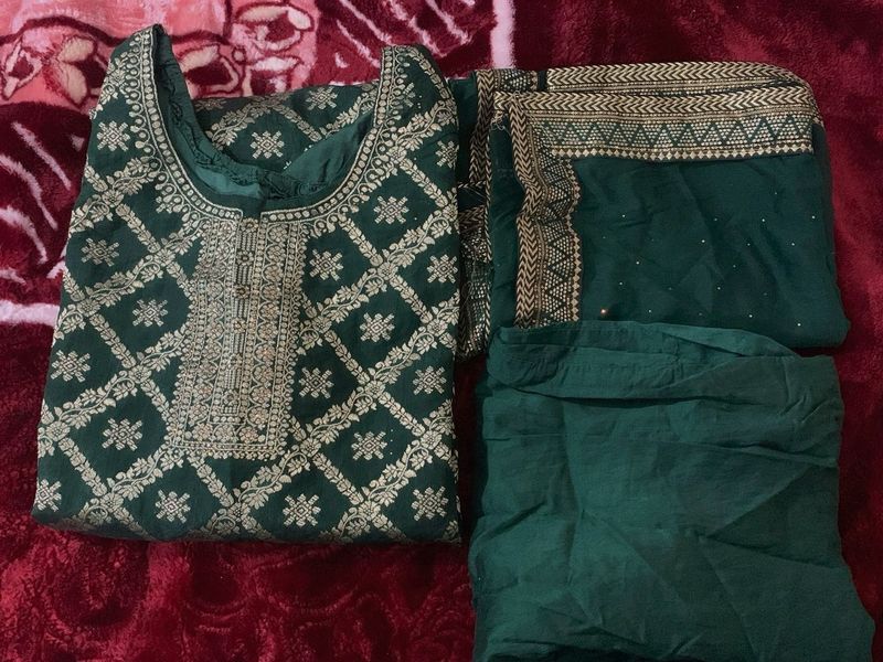 Emerald Green Embroidered set