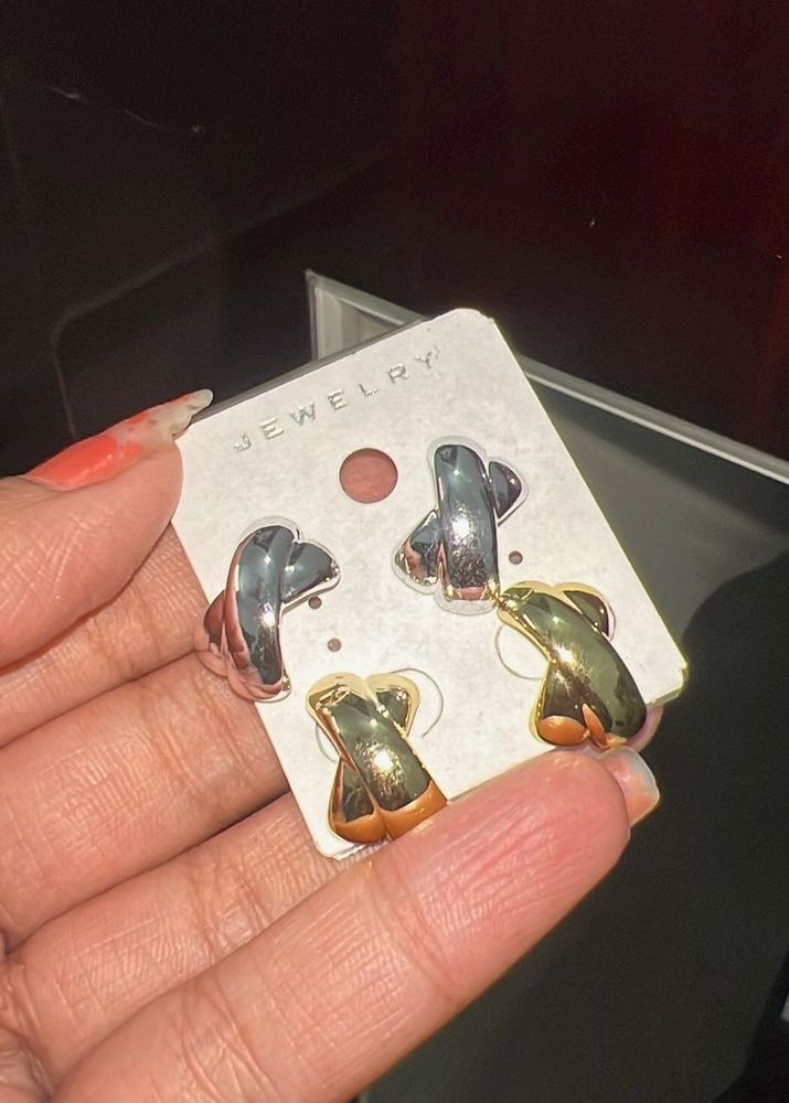 Chic C-Shaped Hoop Earrings Set 🤍