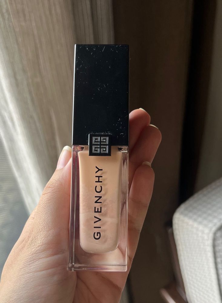 Givenchy Skin Foundation - without box