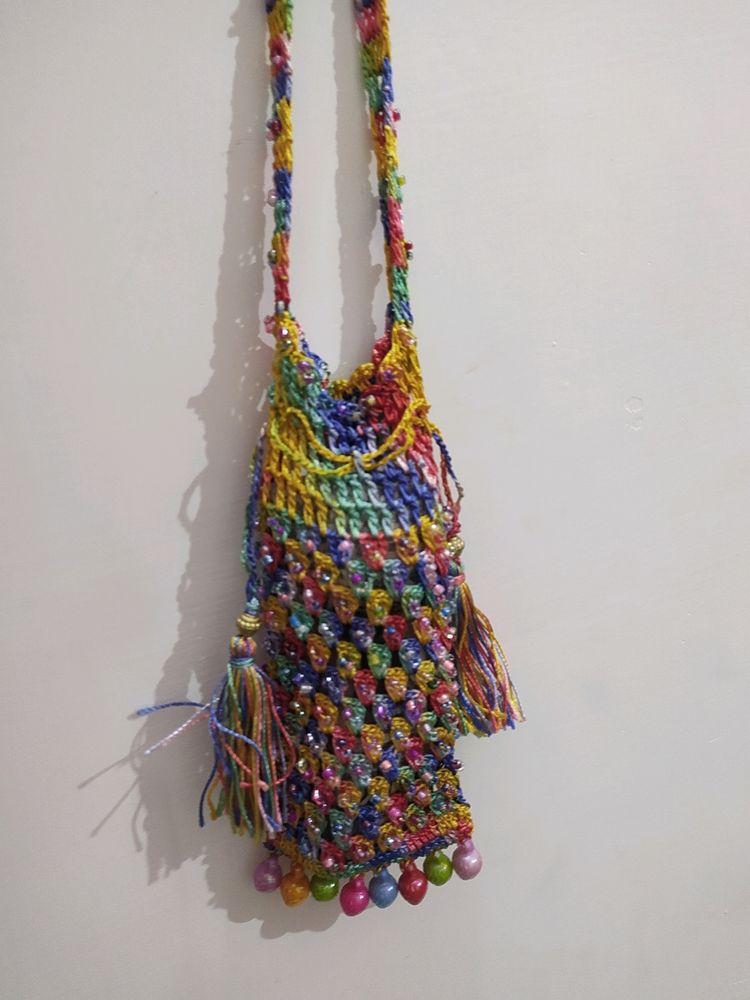 Multi Colour &amp; Multi Purpose Pouch It can be used by both children and adults.