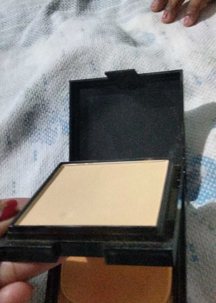 Pressed Compact Powder